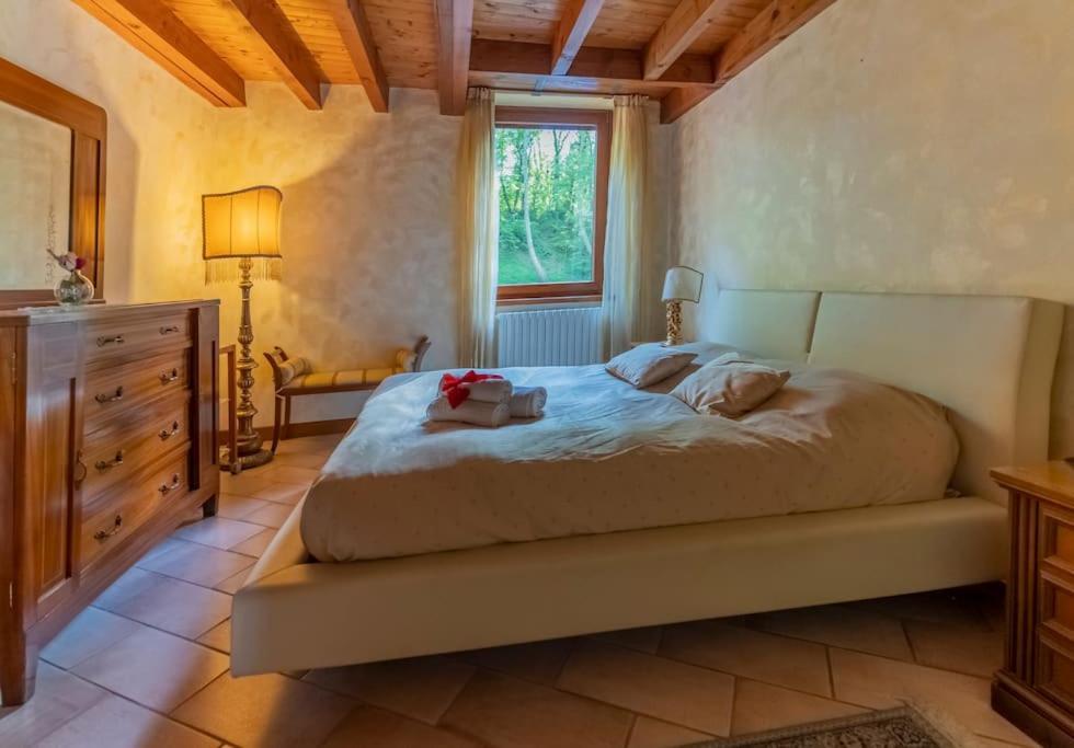 Al Mulino - Immerso Nel Golf Resort Polpenazze del Garda Eksteriør bilde